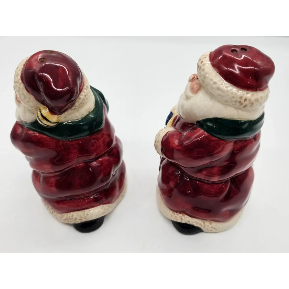 Ganz Santa Claus Salt‎ and Pepper Shakers Ceramic Christmas Holiday Decor